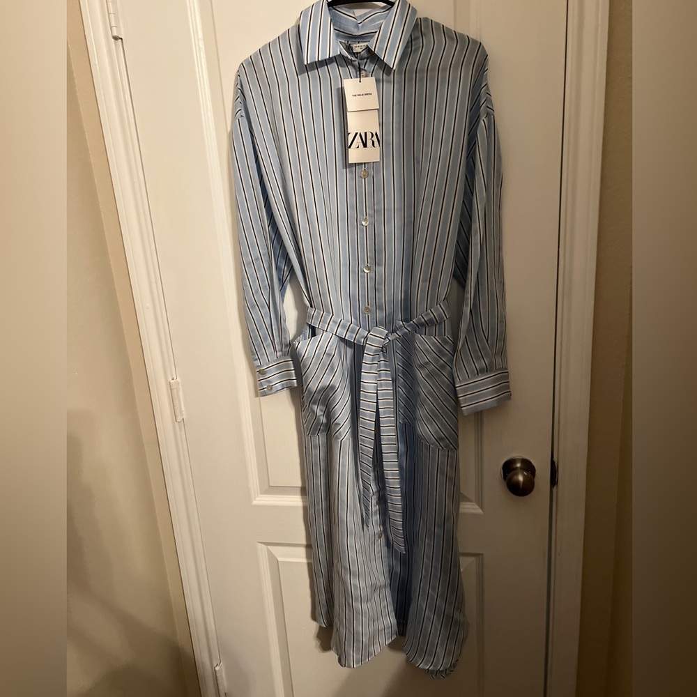 Zara Light Blue and White Striped Dress Shirt